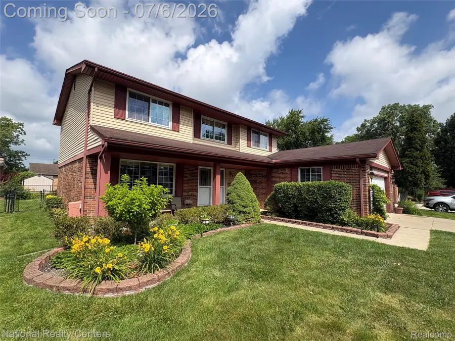 6611 Paul Revere Lane, Canton, MI 48187 - #2