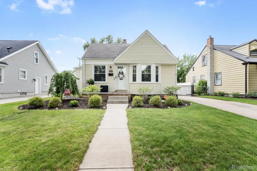 2841 Royal Avenue, Berkley, MI 48072 - #2
