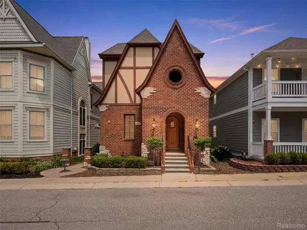 3875 Andover Avenue, AuburnHills, MI 48326
