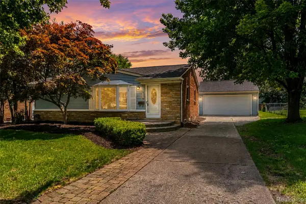 221 Reitman Court, RochesterHills, MI 48307