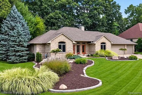 6736 Cranville Drive, Clarkston, MI 48348