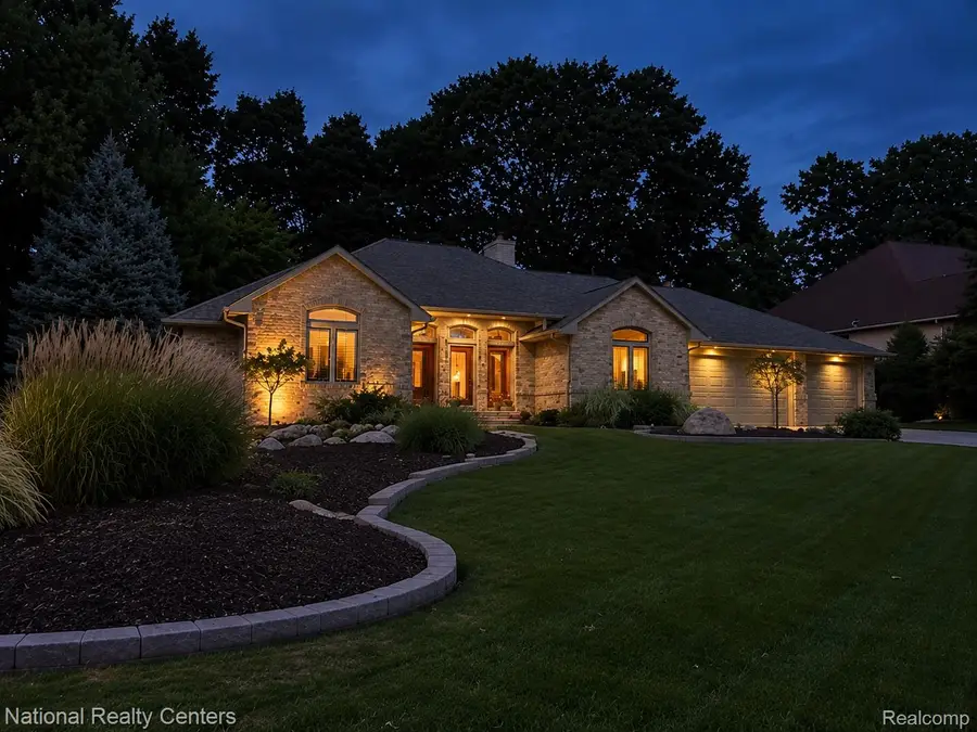 6736 Cranville Drive, Clarkston, MI 48348 - #3