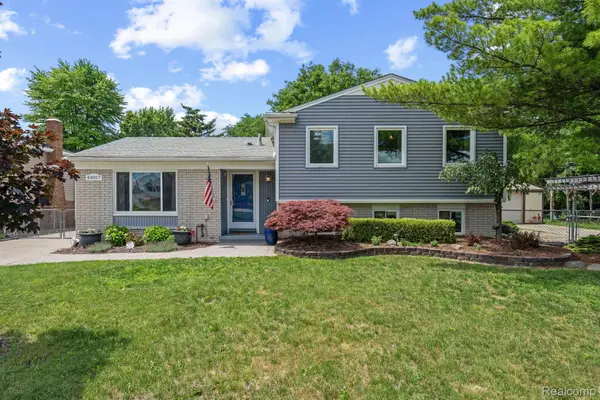 43057 Bond Court, SterlingHeights, MI 48313