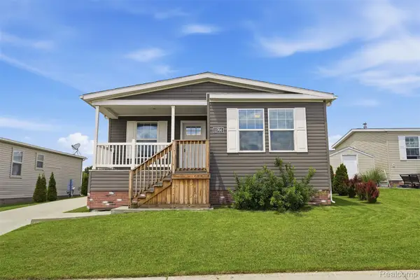 11766 Cedarbrook Drive, SouthLyon, MI 48178