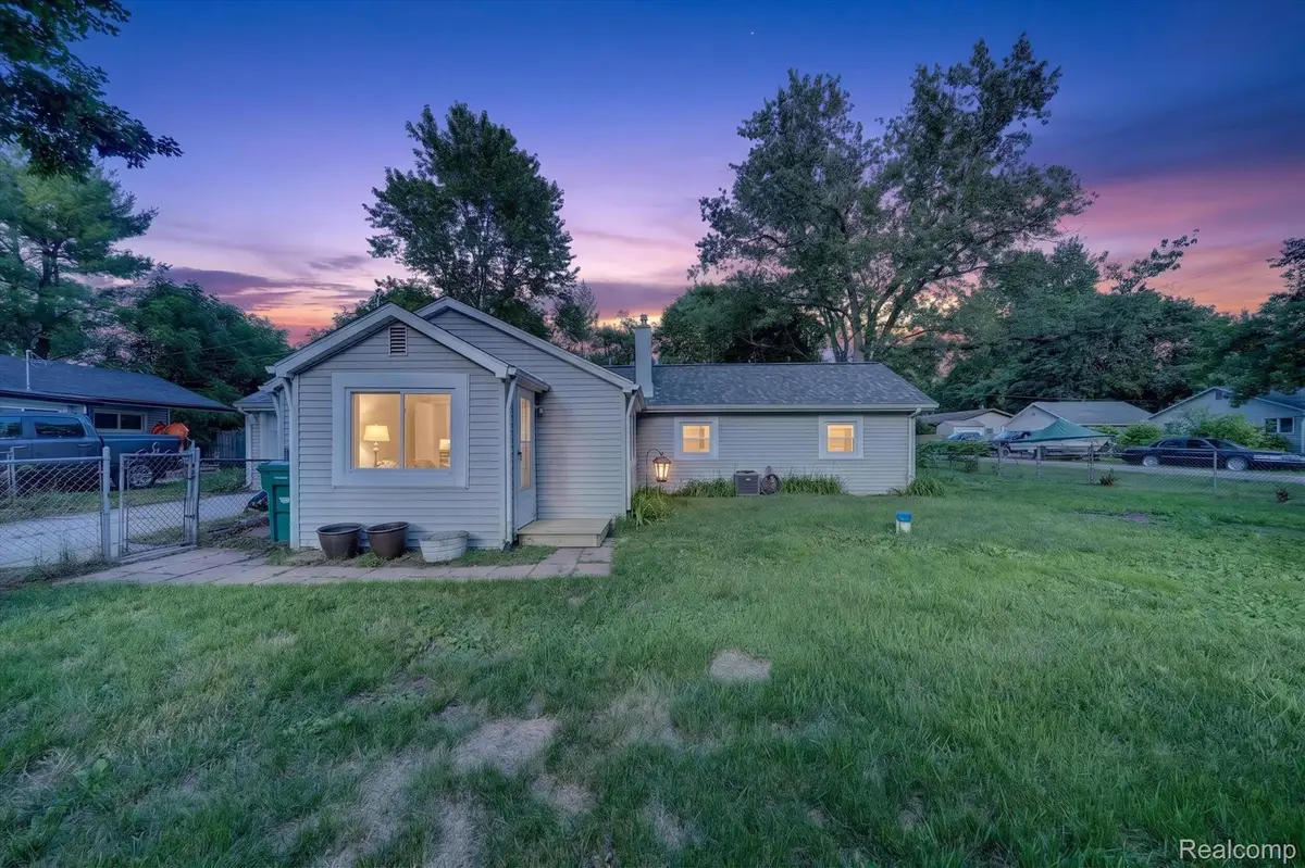 9110 Grove Drive, Whitmore Lake, MI 48189 - #1