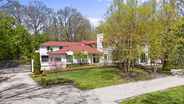 5190 Clarendon Crest Street, BloomfieldHills, MI 48302