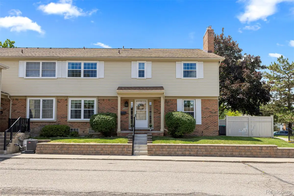 21204 W Glen Haven Circle, Northville, MI 48167 - #1
