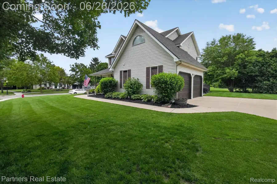 627 W Caledonia Street, Howell, MI 48843 - #3