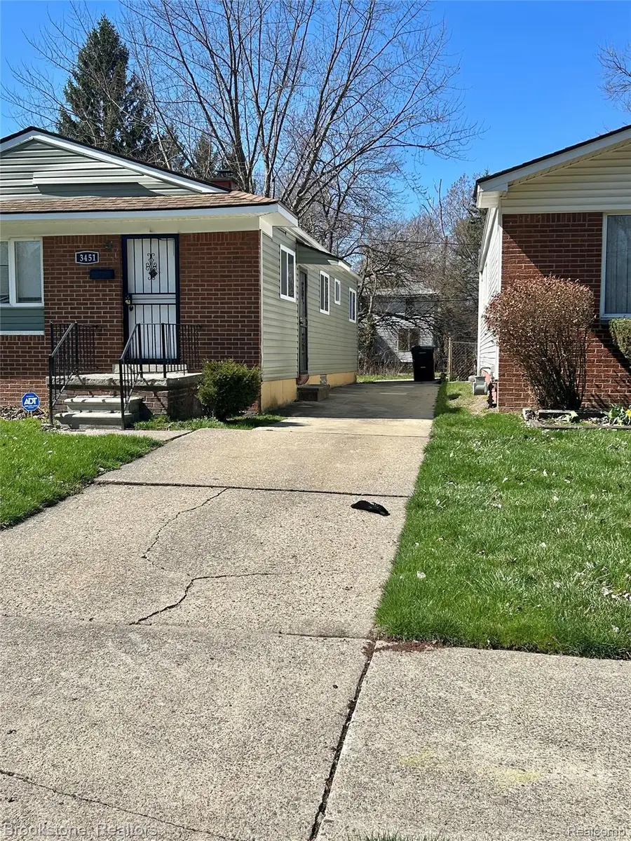 3451 Maxwell Street, Detroit, MI 48214 - #2