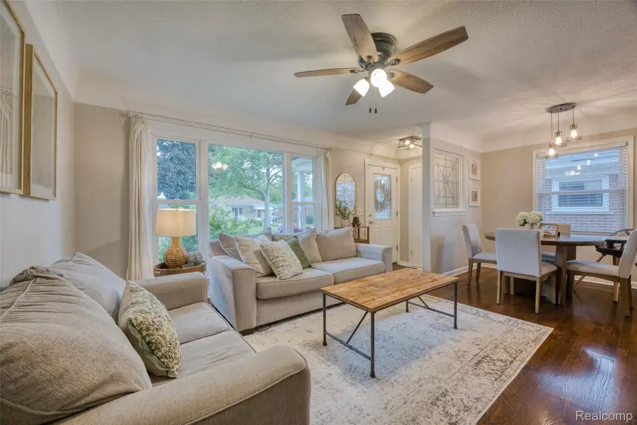 20304 California Street, Saint Clair Shores, MI 48080 - #2