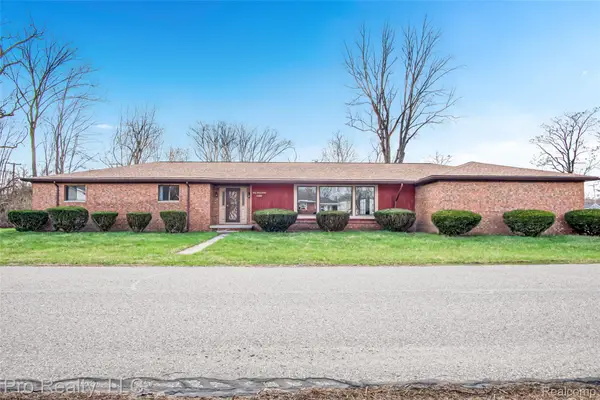 11200 Wahrman Street, Romulus, MI 48174