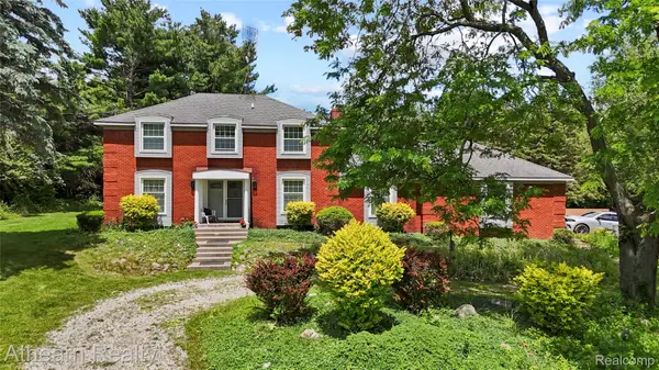 12427 Foley Road, Fenton, MI 48430