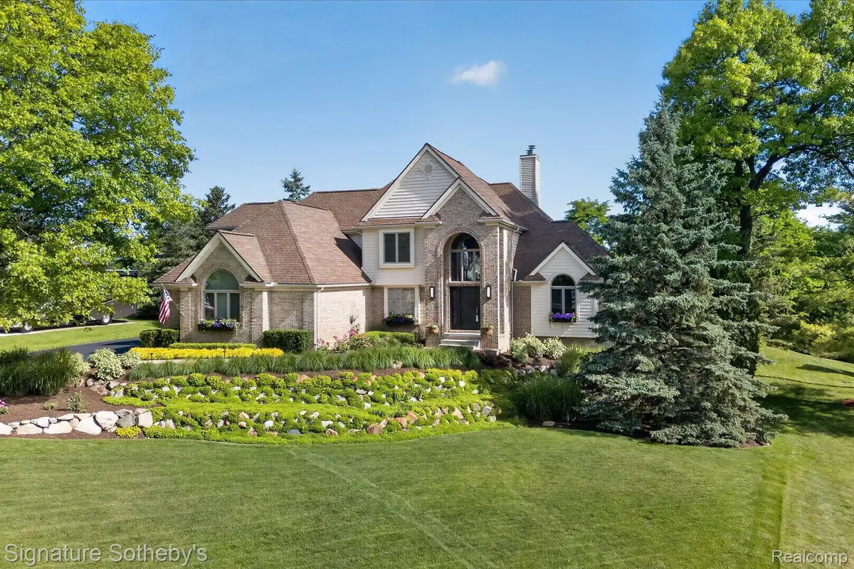 9880 Boulder Court, Davisburg, MI 48350 - #1