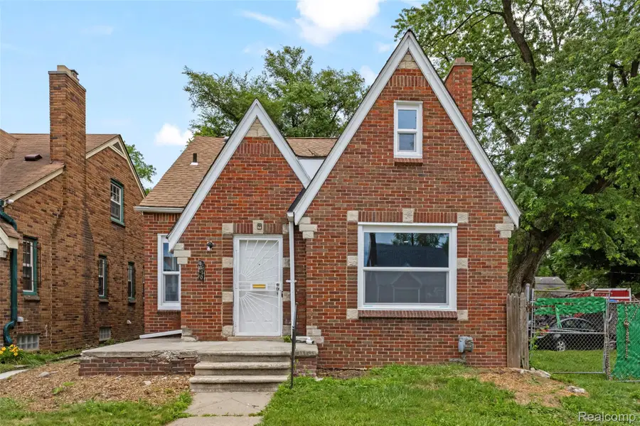 8310 Whitcomb Street, Detroit, MI 48228 - #2
