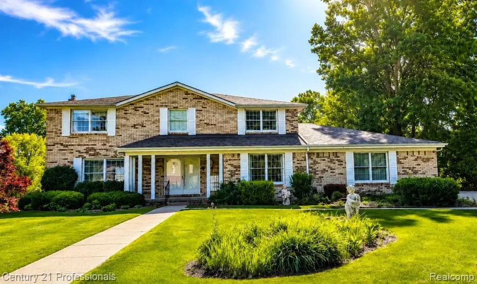 6075 Quaker Lane, Washington, MI 48094 - #1