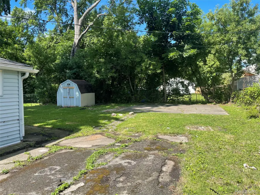 1093 Meadowlawn Drive, Pontiac, MI 48340 - #2