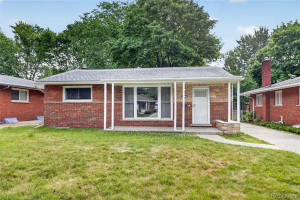 12842 Brady, Redford, MI 48239