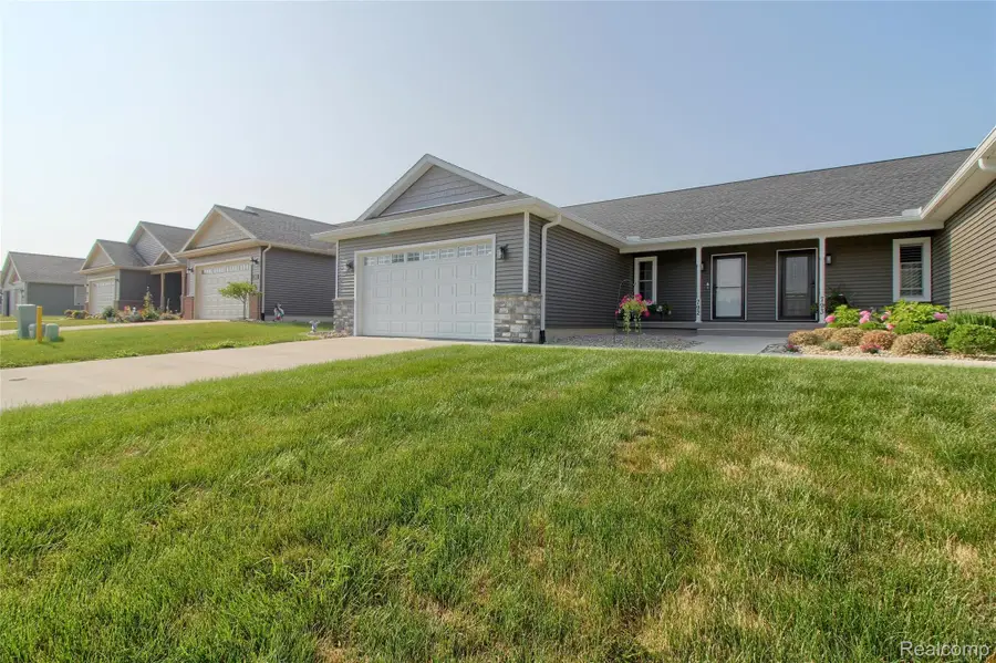 792 Meadows Court, Grass Lake, MI 49240 - #2
