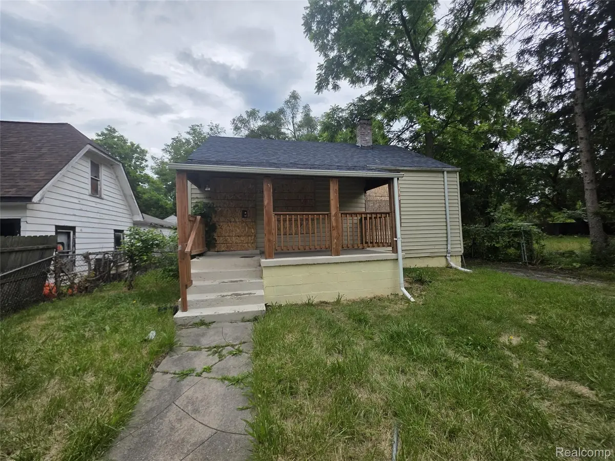 16754 W Parkway Street, Detroit, MI 48219 - #1
