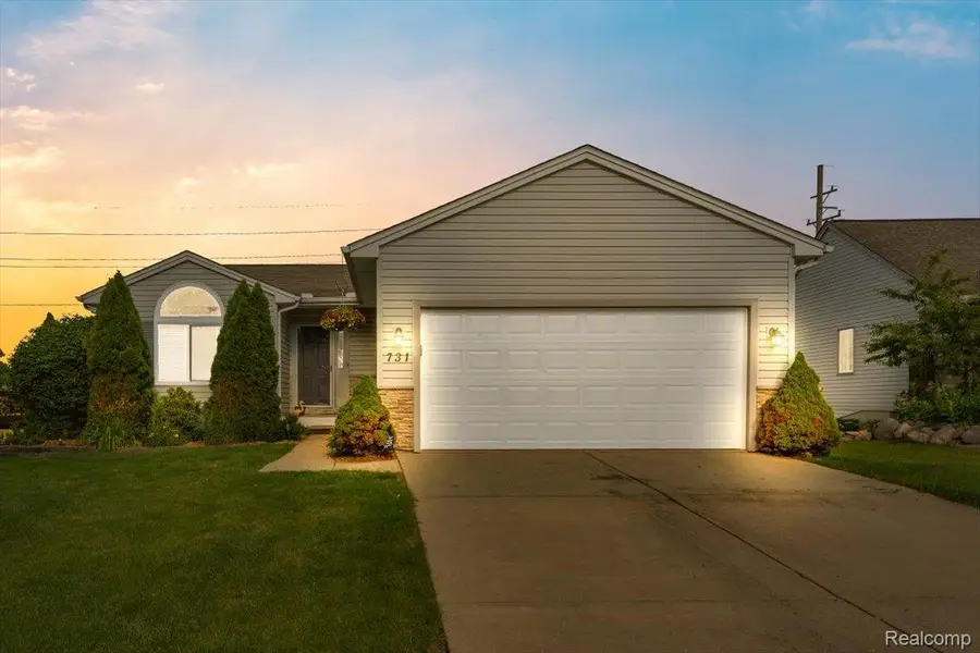 731 Berkshire Drive, Saline, MI 48176 - #3