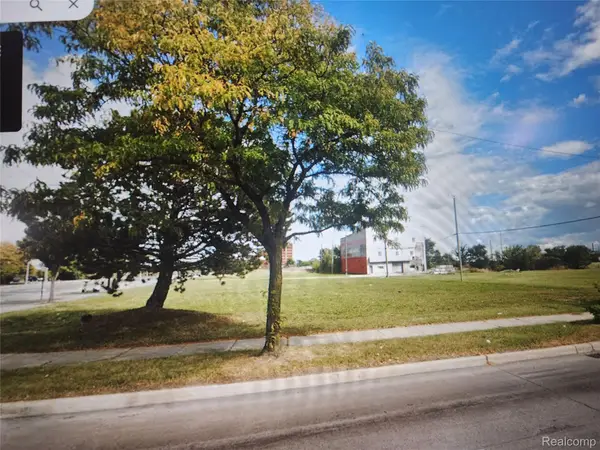 11400 E Jefferson Avenue, Detroit, MI 48214