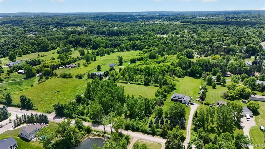 4461 Ray Road, Fenton, MI 48439 - #2