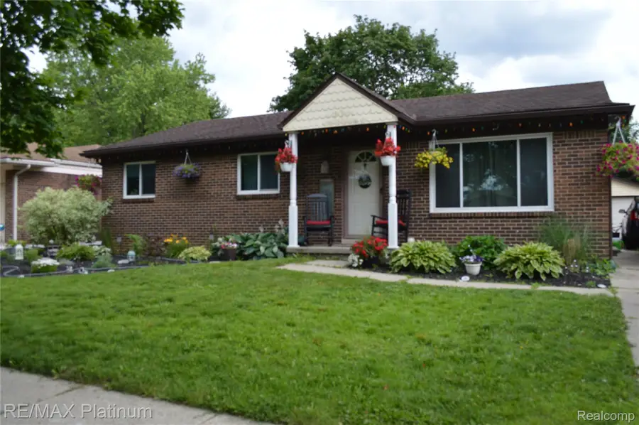 42079 Edenbrooke Drive, Canton, MI 48187 - #2