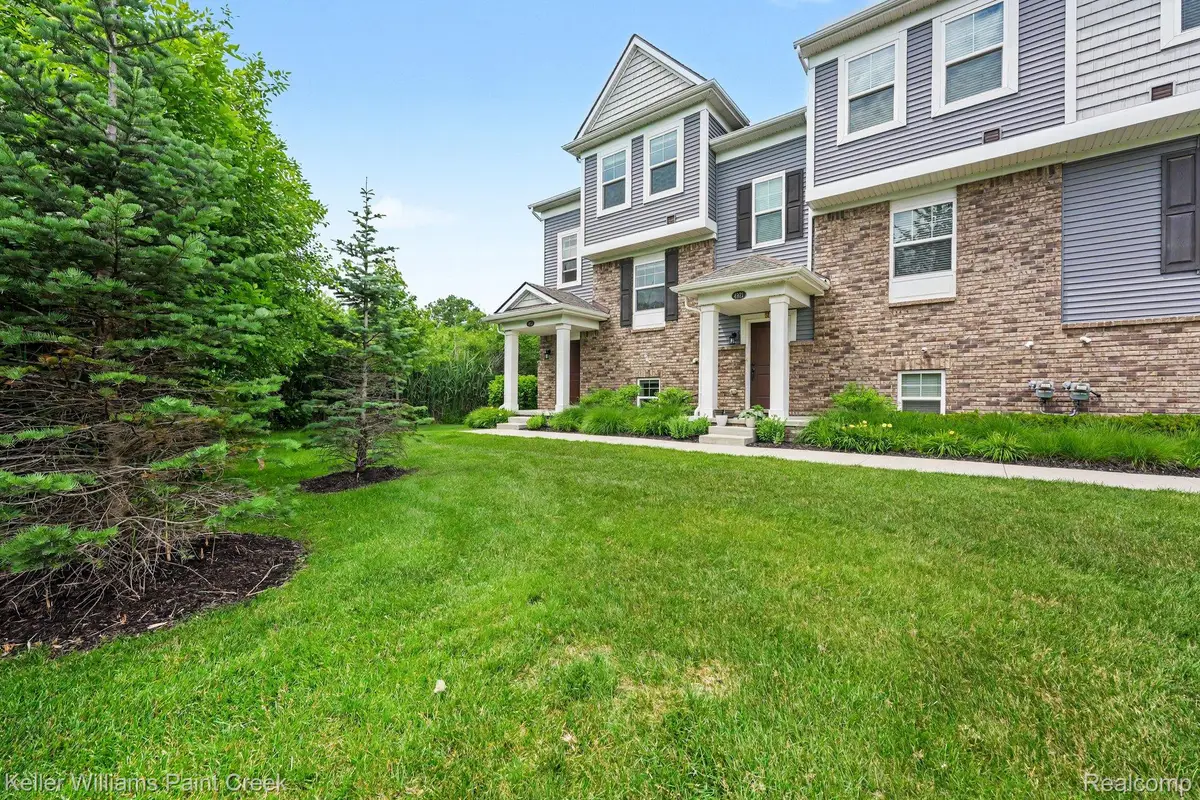 4923 Treeside Lane, Troy, MI 48098 - #1
