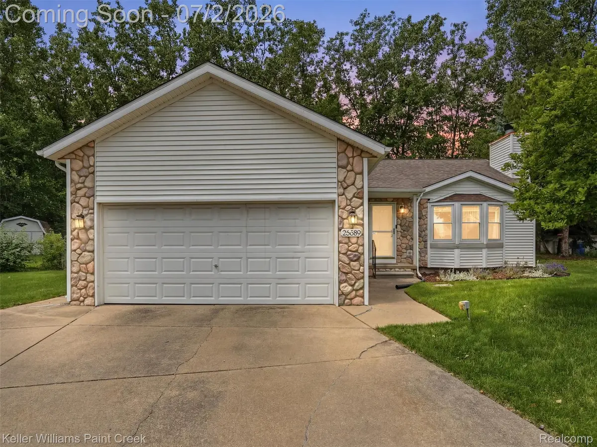 25689 Peppertree Lane, Warren, MI 48091 - #1