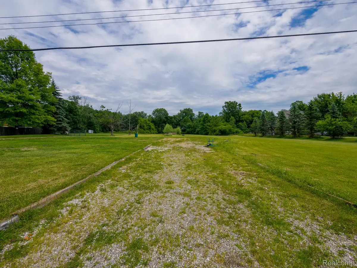 8805 Cogswell Street, Romulus, MI 48174 - #1