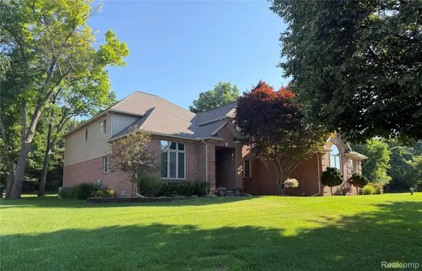 151 Wendover Court, CommerceTwp, MI 48390