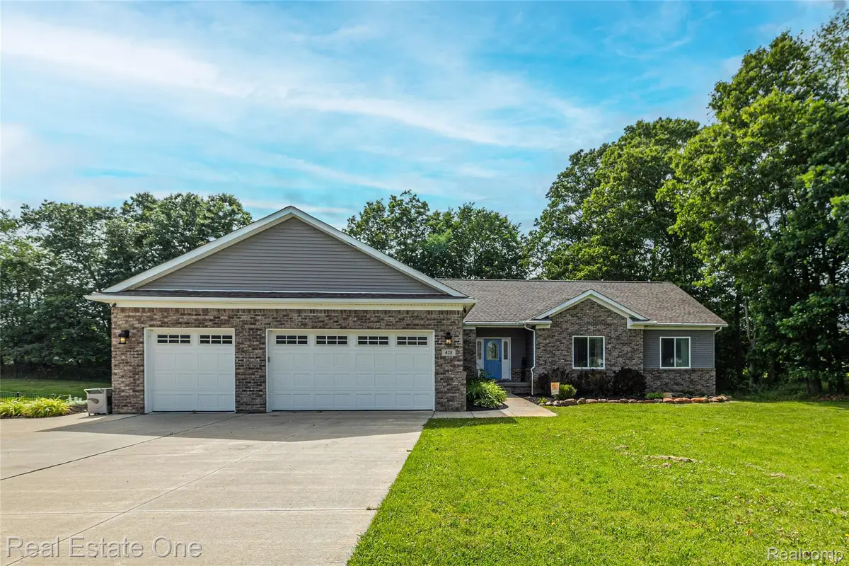 428 Pheasant Ridge Court, Ortonville, MI 48462 - #1
