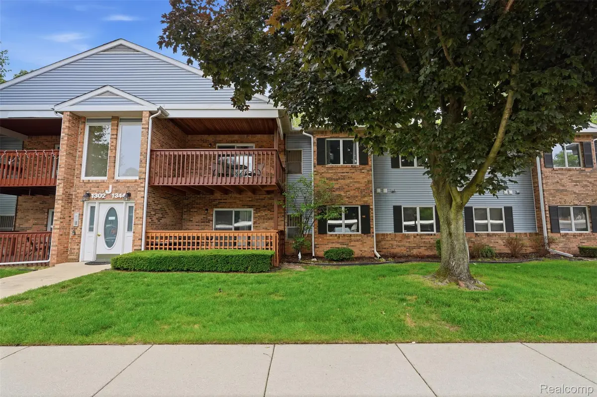 1326 Shoemaker Drive #52, Westland, MI 48185 - #1