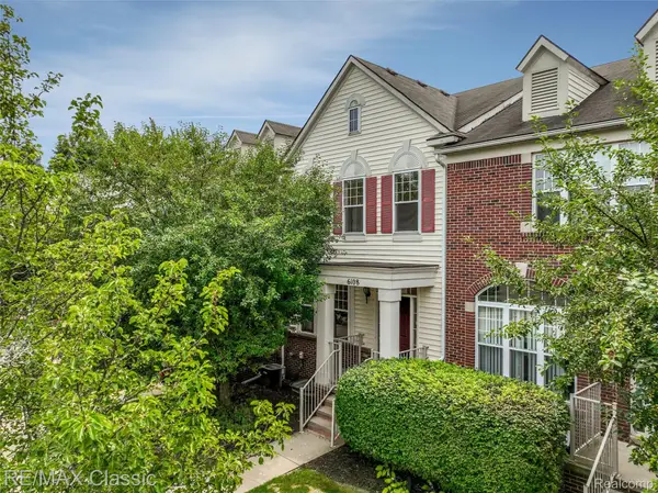 6108 Heron Hills Drive #56, WalledLake, MI 48390
