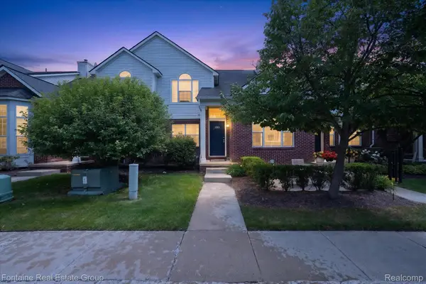 14203 Adri Circle, WalledLake, MI 48390