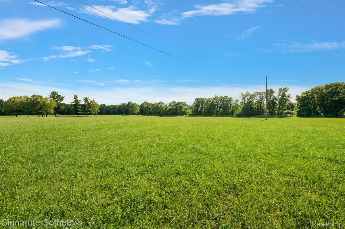 3915 Mcginnis Road, Holly, MI 48442 - #1