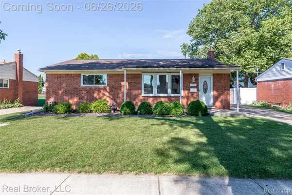 15009 Houghton Street, Livonia, MI 48154