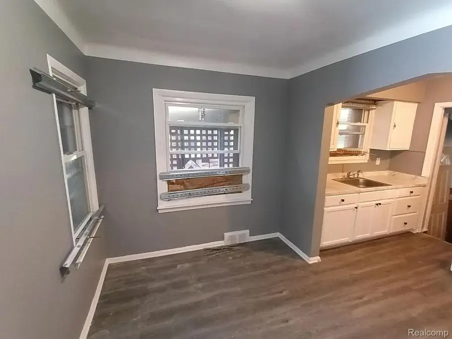 17851 Strasburg Street, Detroit, MI 48205 - #3