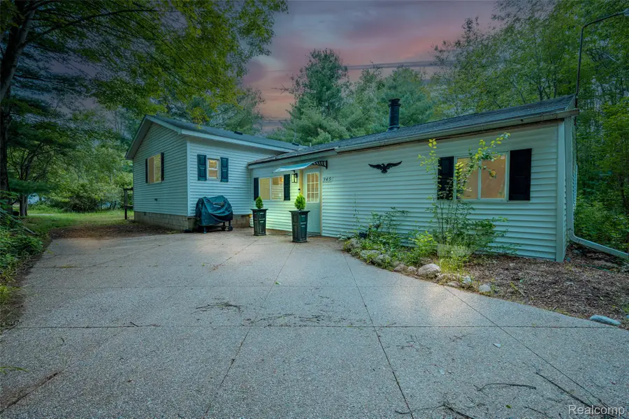 945 N Hockaday Road, Gladwin, MI 48624 - #2