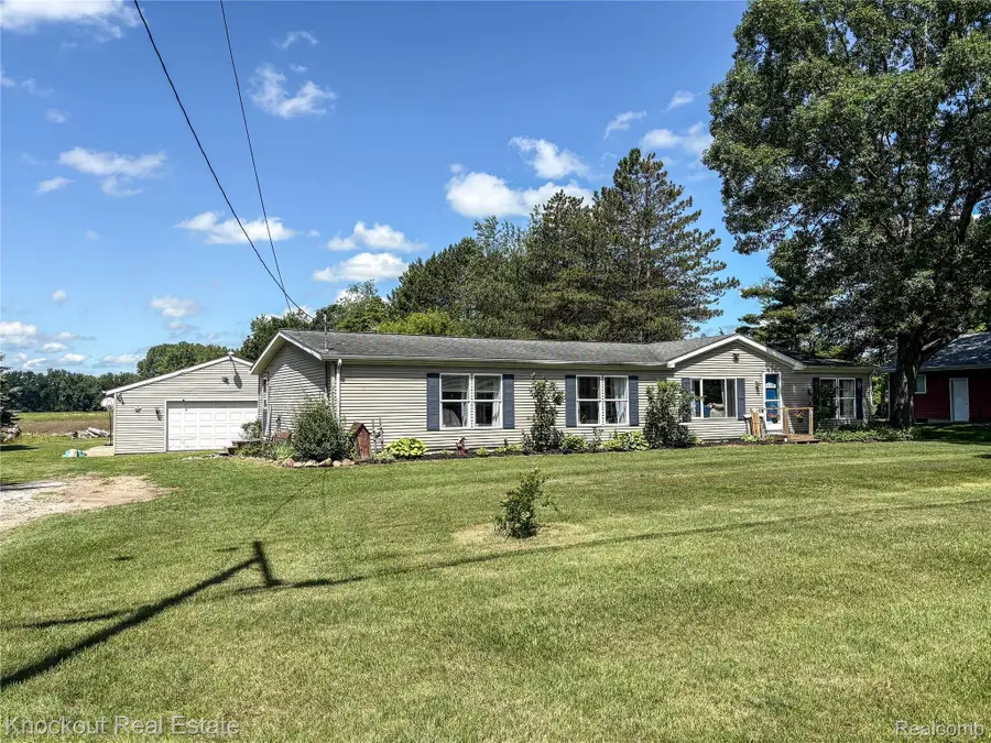 7760 Bell Road, Bridgeport, MI 48415 - #2