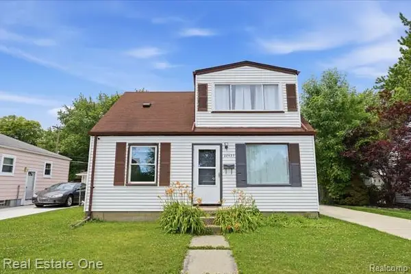 26435 Chippendale Street, Roseville, MI 48066
