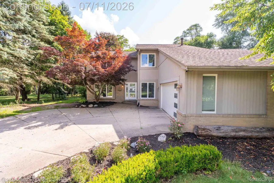 2766 Acorn Road, Bloomfield, MI 48302 - #2