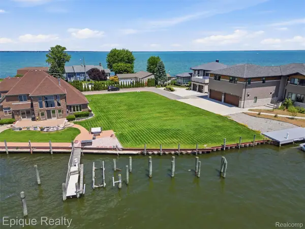 33126 N River Road, HarrisonTownship, MI 48045