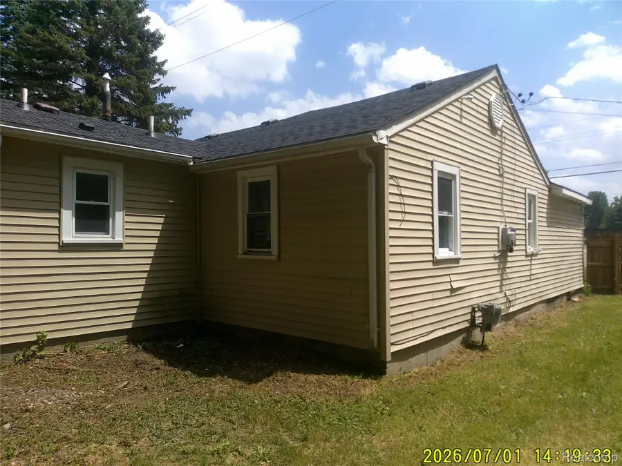 3490 Beveridge Road, Flint, MI 48532 - #3