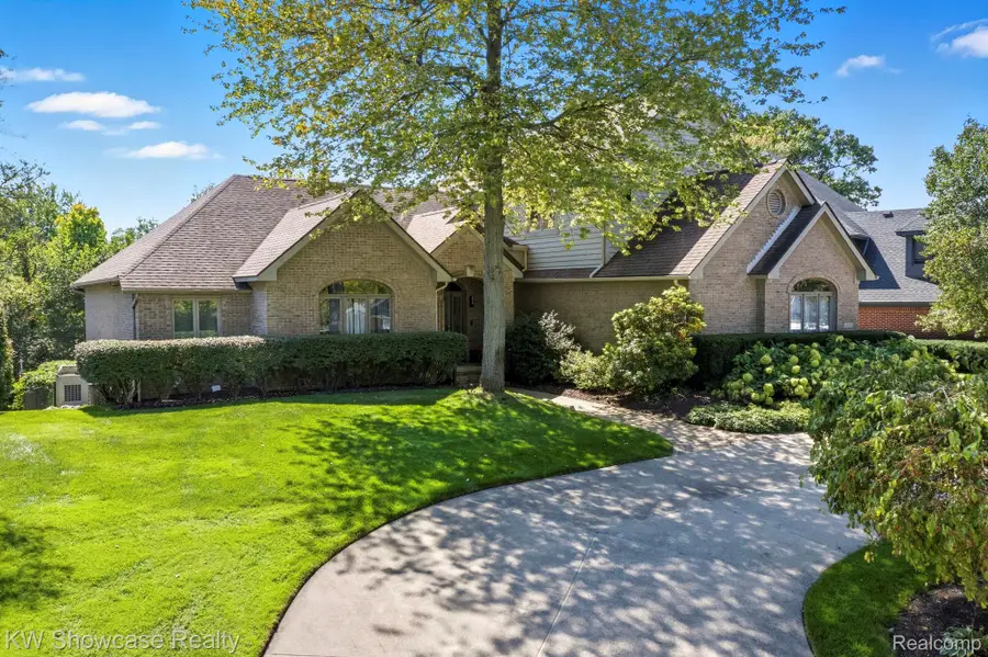 1539 Wandrei Court, Commerce Township, MI 48382 - #3