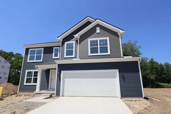 4179 Cedar Lane, GrandBlanc, MI 48439