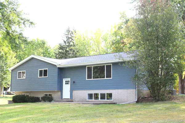6342 Restwood Drive, Linden, MI 48451