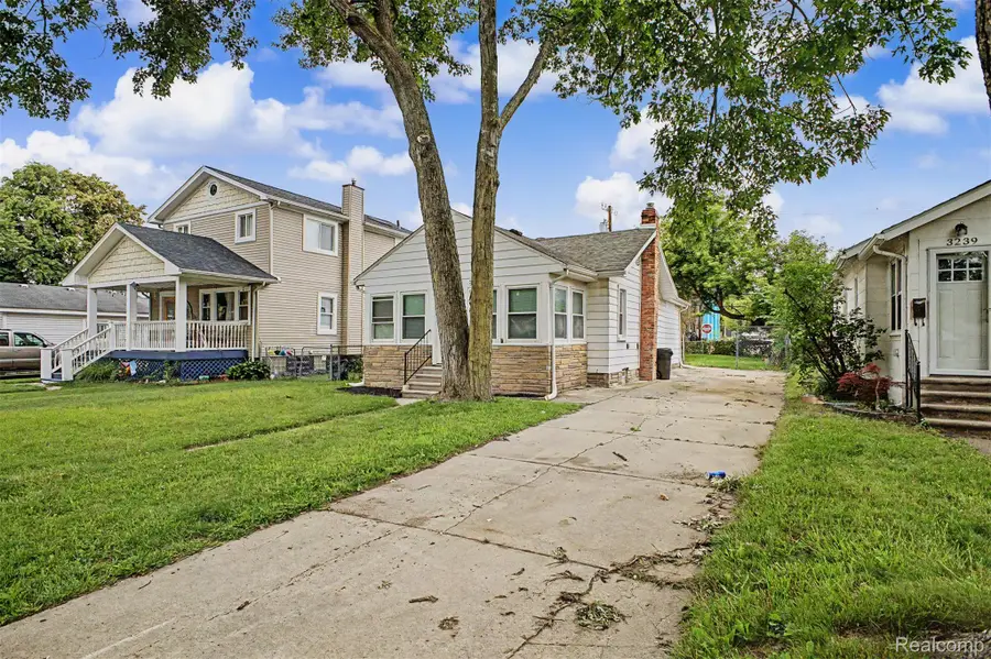 3231 Mcdowell Street, Ferndale, MI 48220 - #2