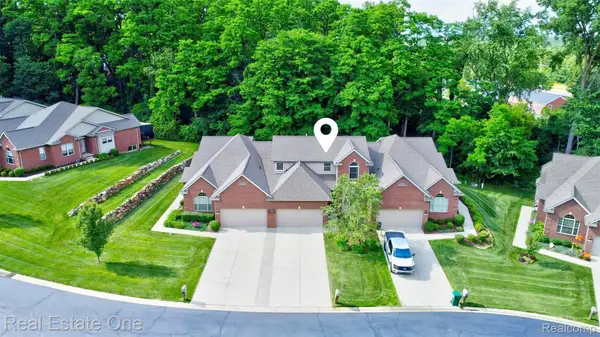 9572 Kingsway Circle, Clarkston, MI 48348