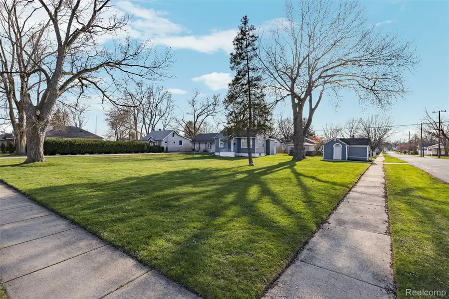 19205 Wakenden Street, Redford, MI 48240 - #3